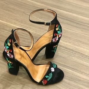 Beautiful Embroidery heels